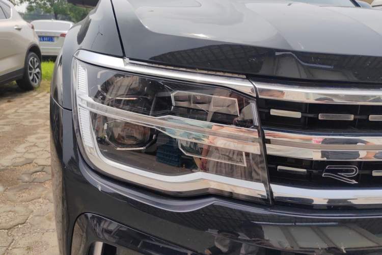 Used Volkswagen Teramont X 2023 330TSI Two-Wheel-Drive Prestige Luxury Edition Right Front Headlight