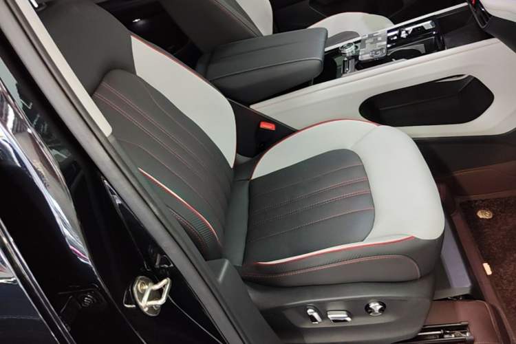 Used Volkswagen Teramont X 2023 380TSI Four-Wheel Drive Prestige Flagship Edition Right Front Seat
