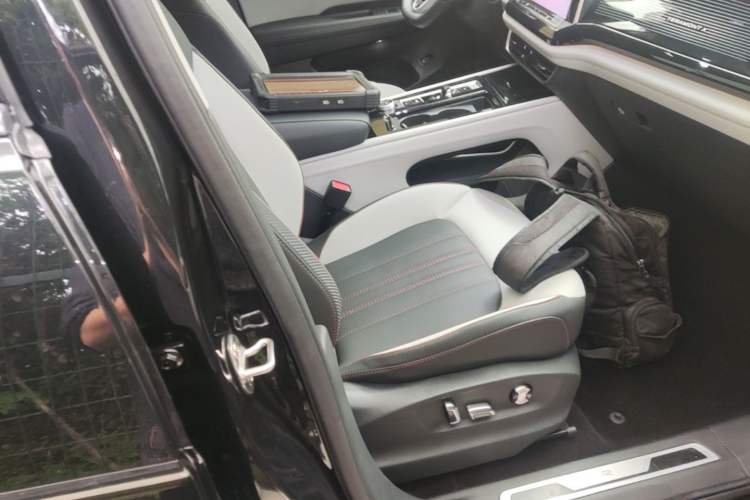 Used Volkswagen Teramont X 2023 380TSI Four-Wheel Drive Prestige Luxury Edition Right Front Seat