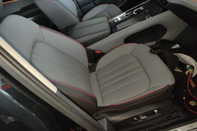 Used Volkswagen Teramont X 2023 380TSI Four-Wheel Drive Prestige Luxury Edition Right Front Seat