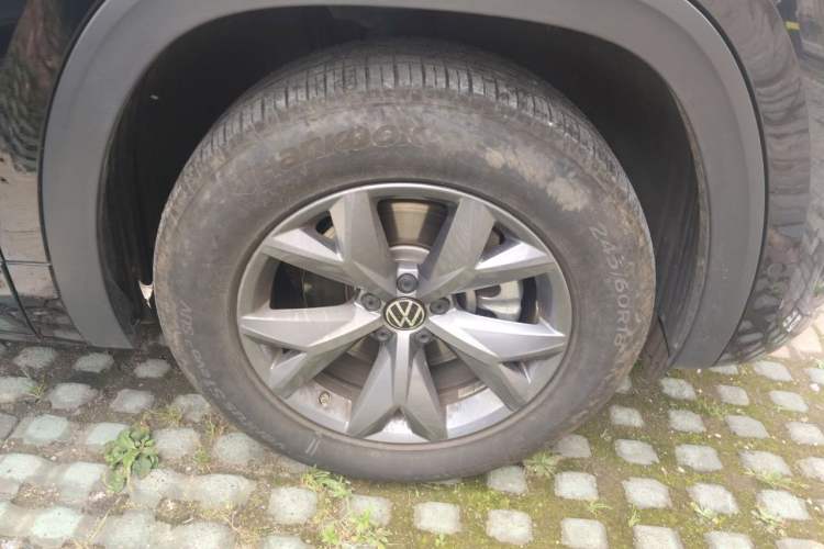 Used Volkswagen Teramont X 2023 380TSI Four-Wheel Drive Luxury Edition Right Front Wheel Hub