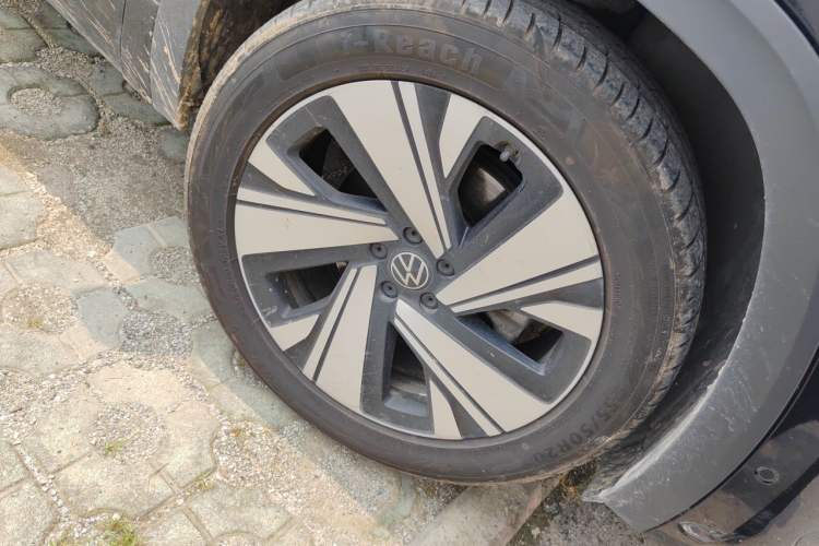 Used Volkswagen Teramont X 2023 330TSI Two-Wheel-Drive Prestige Luxury Edition Right Front Wheel Hub