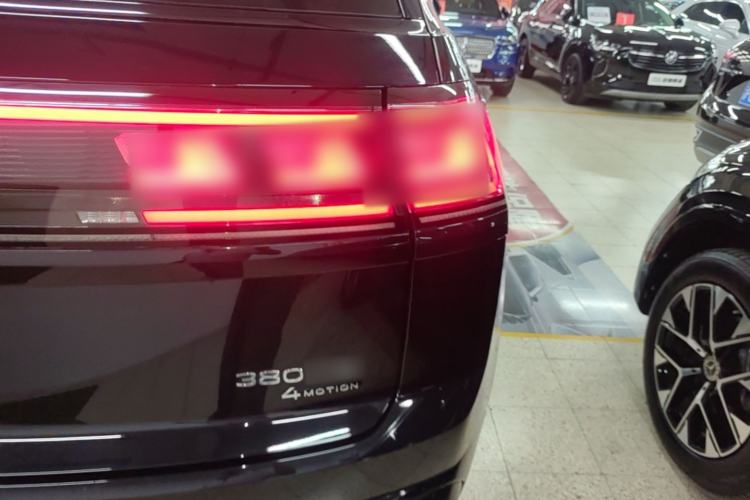Used Volkswagen Teramont X 2023 380TSI Four-Wheel Drive Prestige Flagship Edition Right Rear Taillight