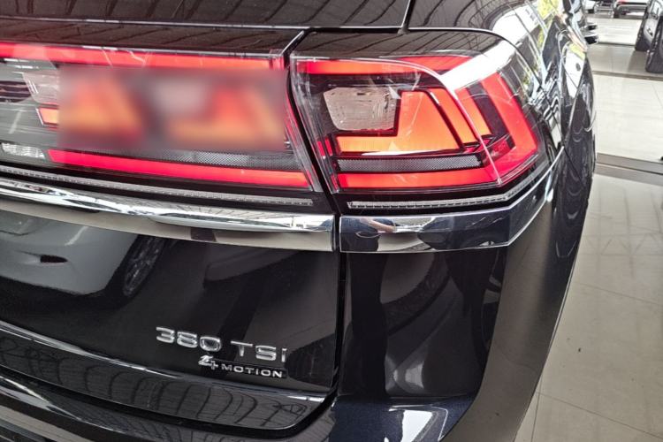 Used Volkswagen Teramont X 2023 Revised 380TSI Four-Wheel Drive Prestige Luxury Edition Right Rear Taillight