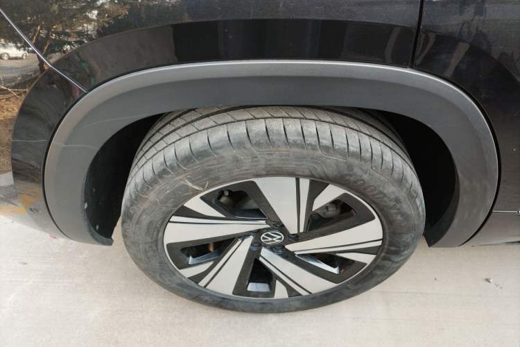 Used Volkswagen Teramont X 2023 Revised 380TSI Four-Wheel Drive Prestige Luxury Edition Right Rear Wheel Hub