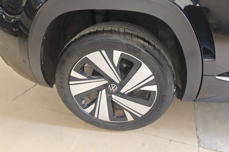 Used Volkswagen Teramont X 2023 380TSI Four-Wheel Drive Luxury Edition Right Rear Wheel Hub