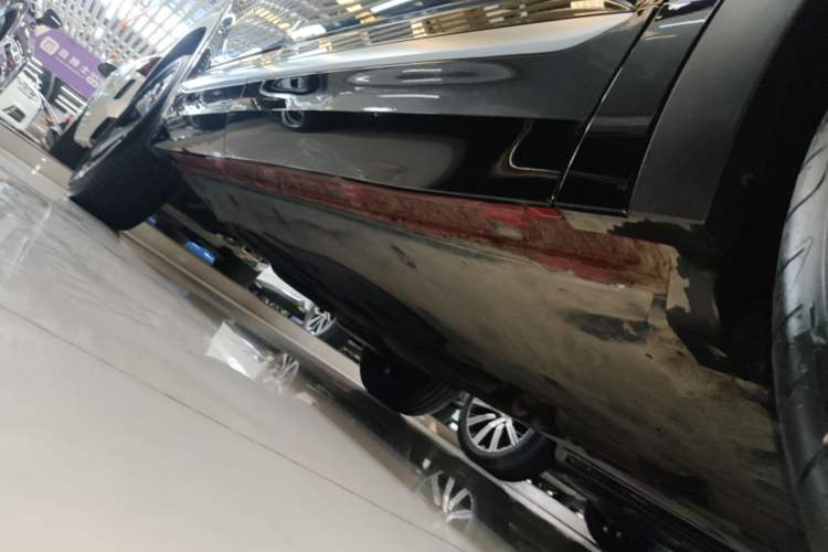 Used Volkswagen Teramont X 2023 530 V6 Four-Wheel Drive Prestige Luxury Edition Right Side Sill
