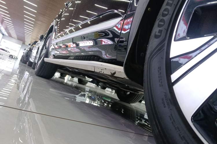 Used Volkswagen Teramont X 2023 380TSI Four-Wheel Drive Luxury Edition Right Side Sill