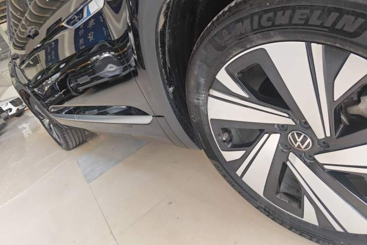 Used Volkswagen Teramont X 2023 380TSI Four-Wheel Drive Luxury Edition Right Side Sill