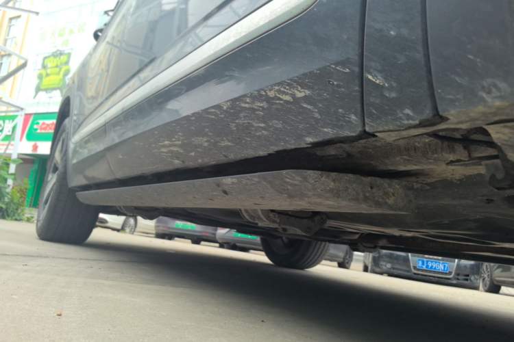 Used Volkswagen Teramont X 2023 380TSI Four-Wheel Drive Luxury Edition Right Side Sill