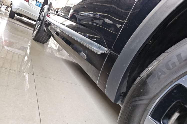Used Volkswagen Teramont X 2023 Revised 380TSI Four-Wheel Drive Prestige Luxury Edition Right Side Sill