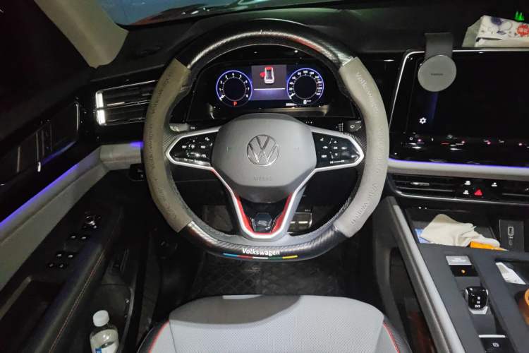 Used Volkswagen Teramont X 2023 530 V6 All-Wheel Drive Prestige Flagship Edition Steering Wheel