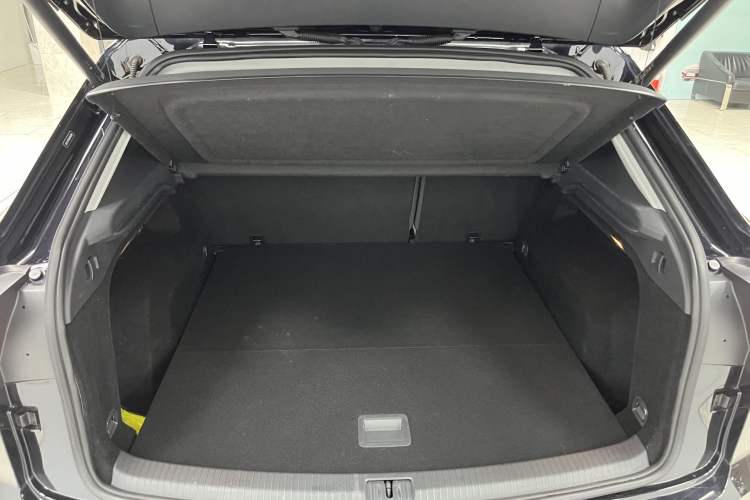 Used Volkswagen Teramont X 2023 380TSI Four-Wheel Drive Prestige Luxury Edition Trunk