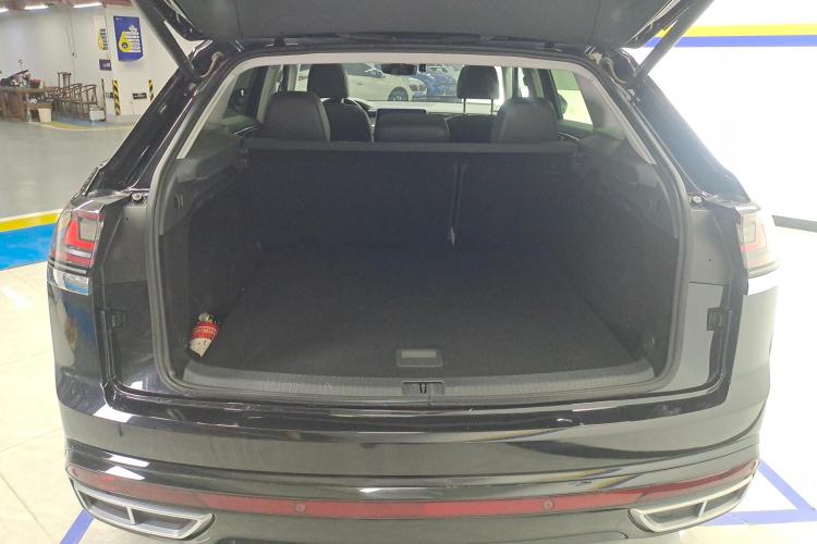 Used Volkswagen Teramont X 2023 Facelift 380TSI Four-Wheel Drive Luxury Deluxe Edition Trunk
