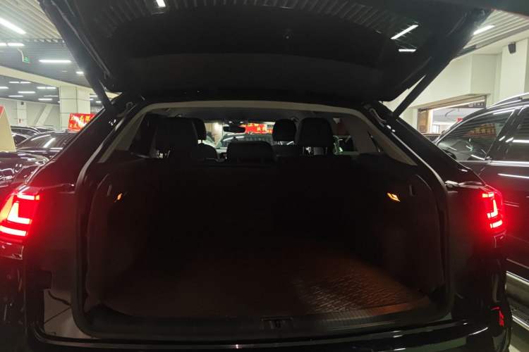 Used Volkswagen Teramont X 2023 380TSI Four-Wheel Drive Luxury Edition Trunk