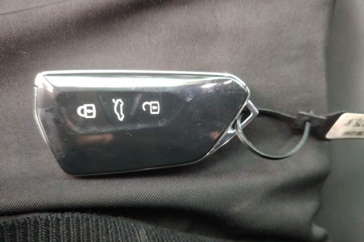 Used Volkswagen Teramont X 2023 380TSI Four-Wheel Drive Luxury Edition Vehicle Key