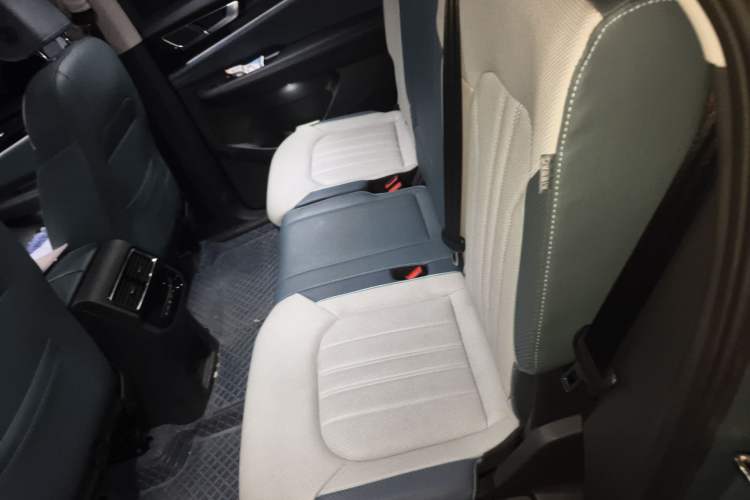 Used Volkswagen Teramont X 2023 380TSI Four-Wheel Drive Qingyun Limited Edition Left Rear Seat