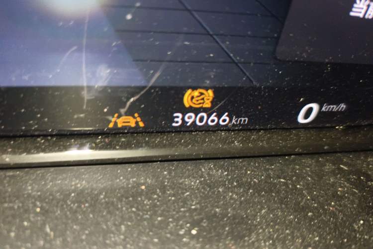 Used Volkswagen Teramont X 2023 380TSI Four-Wheel Drive Qingyun Limited Edition Odometer Close Up