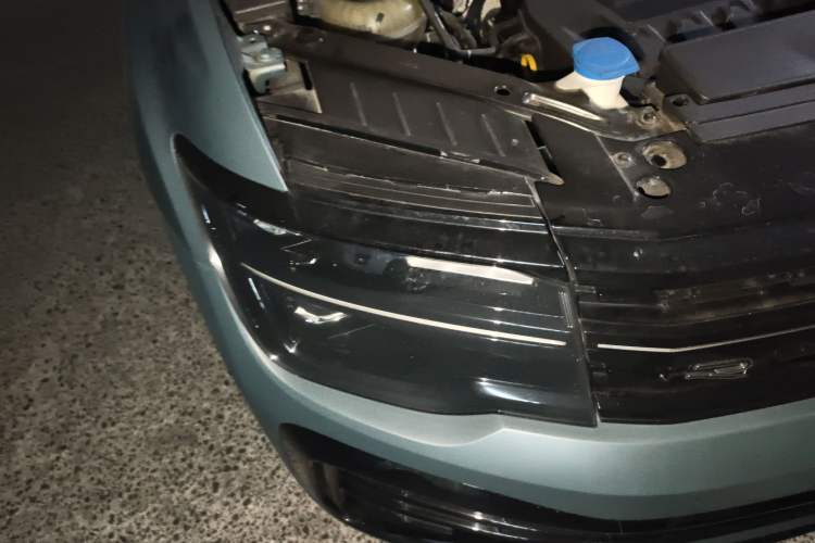 Used Volkswagen Teramont X 2023 380TSI Four-Wheel Drive Qingyun Limited Edition Right Front Headlight