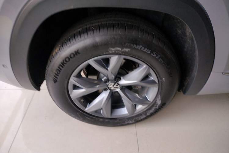 Used Volkswagen Teramont X 2023 Revised Version 330TSI Two-Wheel-Drive Luxury Edition Exterior 8