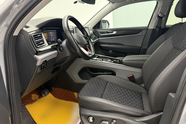 Used Volkswagen Teramont X 2023 Revised Version 330TSI Two-Wheel-Drive Luxury Edition Interior 1