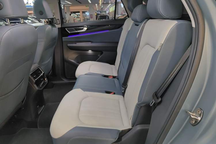 Used Volkswagen Teramont X 2023 380TSI Four-Wheel Drive Qingyun Limited Edition Left Rear Seat