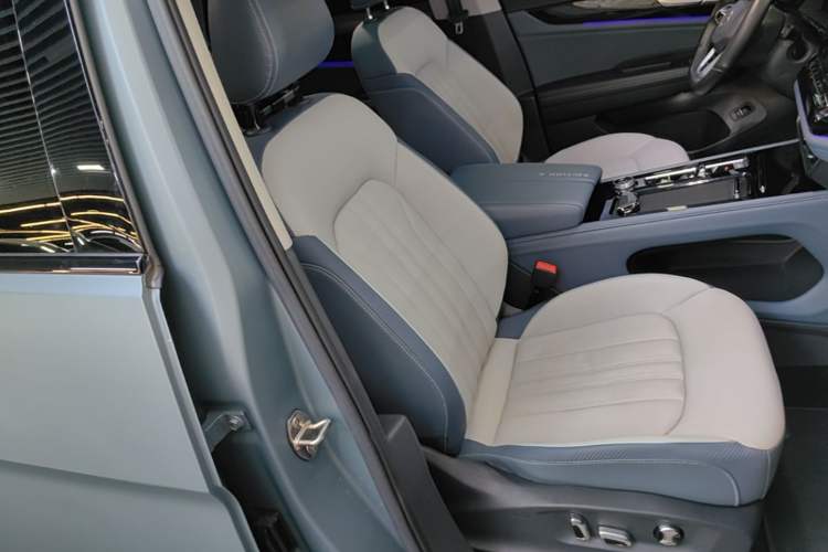 Used Volkswagen Teramont X 2023 380TSI Four-Wheel Drive Qingyun Limited Edition Right Front Seat