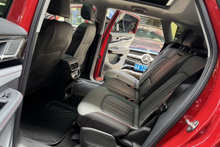 Used Volkswagen Teramont X 2023 530 V6 Four-Wheel Drive Prestige Luxury Edition Interior 4