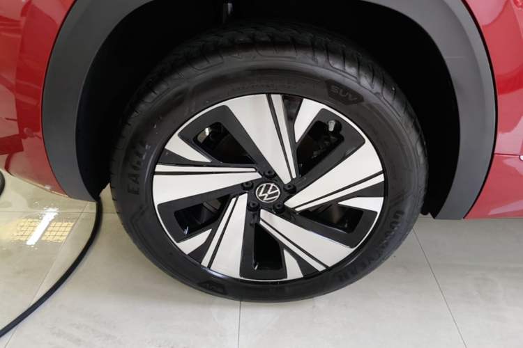 Used Volkswagen Teramont X 2023 530 V6 Four-Wheel Drive Prestige Luxury Edition Right Rear Wheel Hub