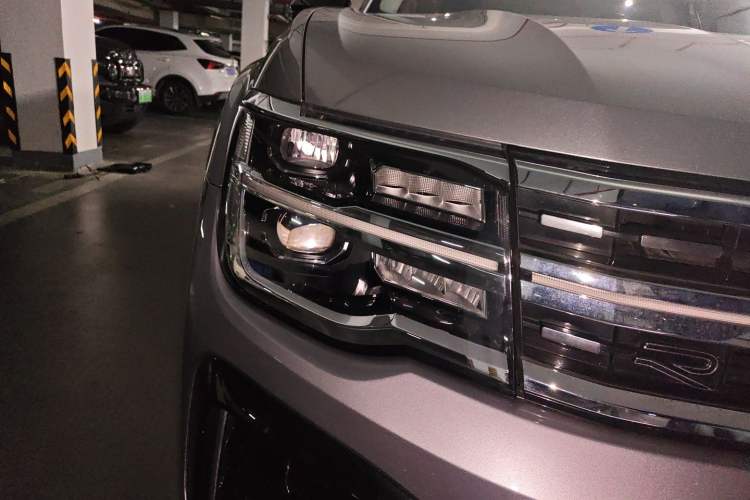 Used Volkswagen Teramont X 2023 380TSI Four-Wheel Drive Prestige Luxury Edition Right Front Headlight