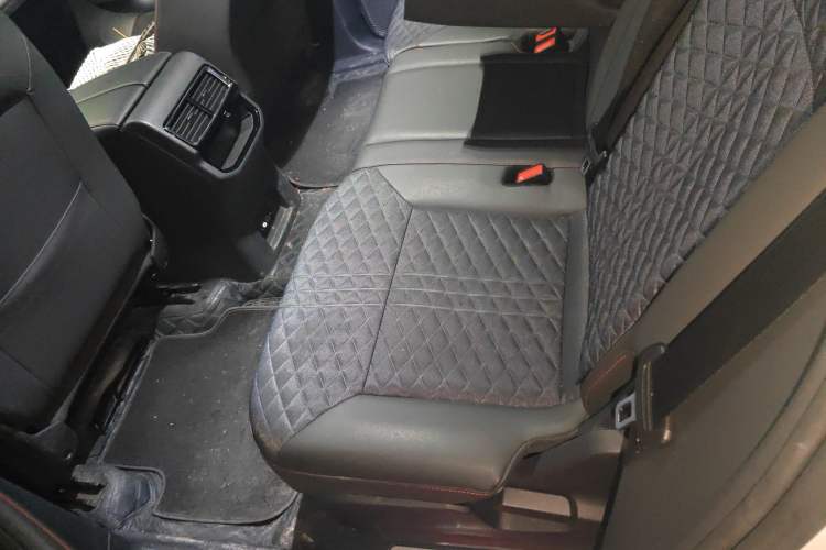 Used Volkswagen Teramont X 2023 380TSI Four-Wheel Drive Luxury Edition Left Rear Seat