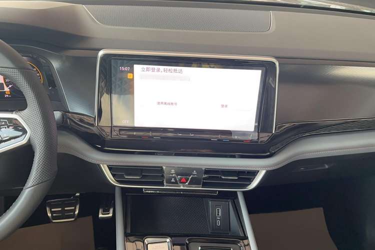 Used Volkswagen Teramont X 2024 380TSI Four-Wheel Drive Luxury Edition Audio And AC Panel