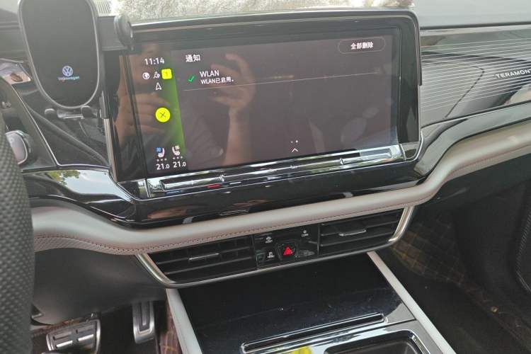 Used Volkswagen Teramont X 2024 380TSI Four-Wheel Drive Prestige Luxury Edition Audio And AC Panel