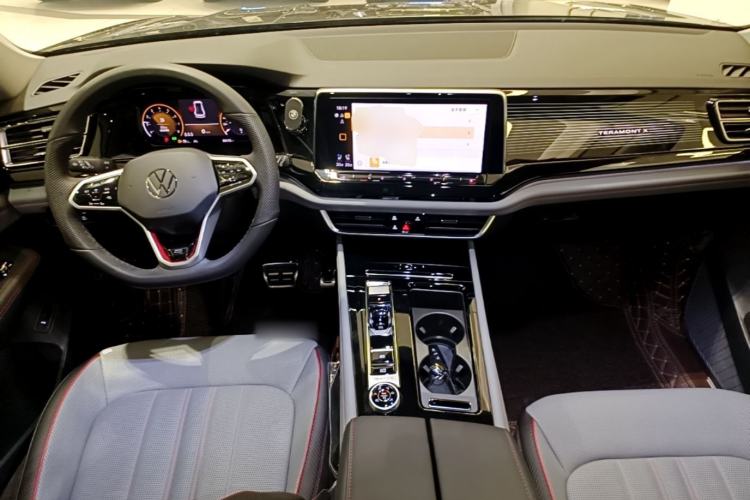 Used Volkswagen Teramont X 2024 380TSI Four-Wheel Drive Prestige Luxury Edition Center Console