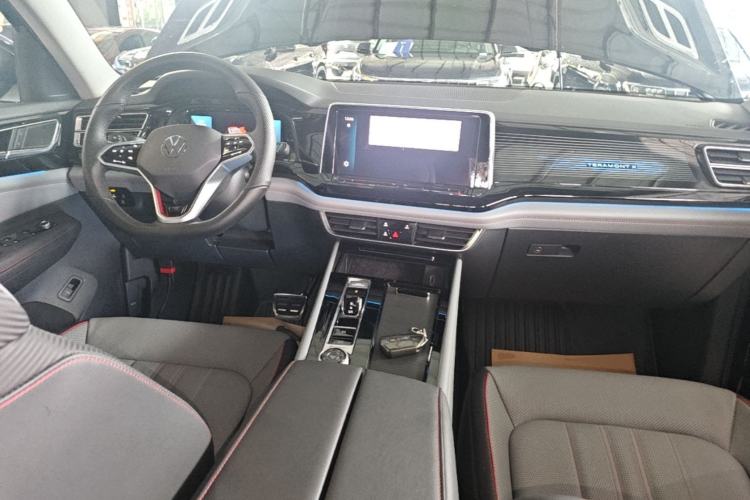 Used Volkswagen Teramont X 2024 380TSI Four-Wheel Drive Prestige Luxury Edition Center Console