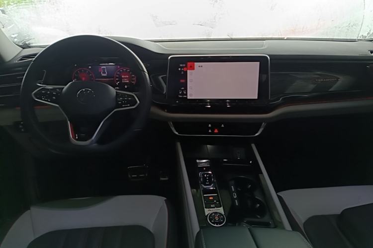 Used Volkswagen Teramont X 2024 380TSI Four-Wheel Drive Longxiang Edition Center Console