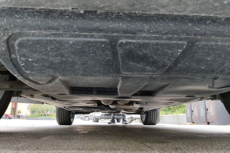 Used Volkswagen Teramont X 2024 380TSI Four-Wheel Drive Longxiang Edition Chassis Front