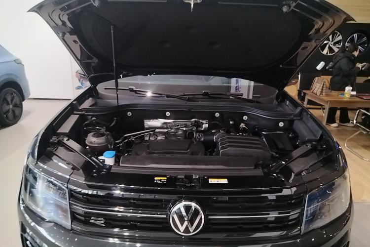 Used Volkswagen Teramont X 2024 380TSI Four-Wheel Drive Longxiang Edition Engine Bay