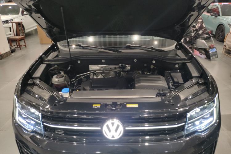 Used Volkswagen Teramont X 2024 380TSI Four-Wheel Drive Longxiang Edition Engine Bay