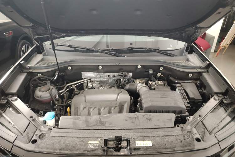 Used Volkswagen Teramont X 2024 380TSI Four-Wheel Drive Longxiang Edition Engine Bay