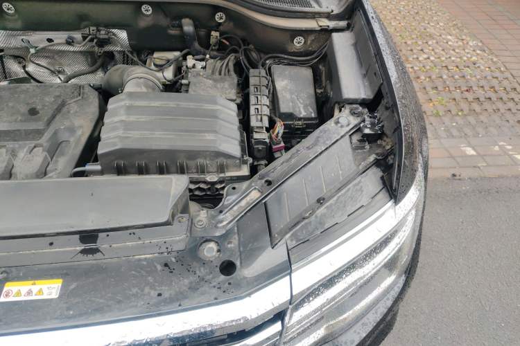 Used Volkswagen Teramont X 2024 380TSI All-Wheel Drive Longyao Edition Engine Bay Left