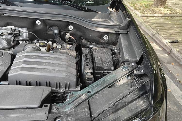 Used Volkswagen Teramont X 2024 380TSI Four-Wheel Drive Longxiang Edition Engine Bay Left