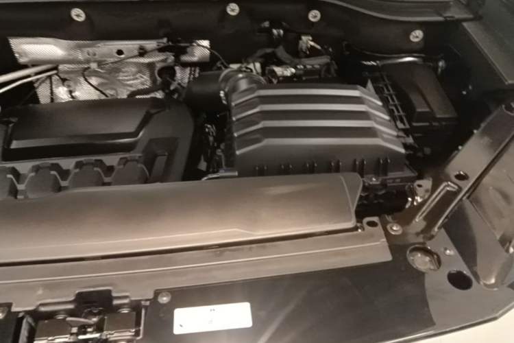 Used Volkswagen Teramont X 2024 380TSI Four-Wheel Drive Prestige Luxury Edition Engine Bay Left