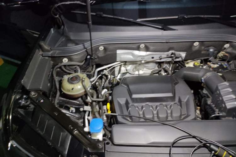 Used Volkswagen Teramont X 2024 380TSI All-Wheel Drive Longyao Edition Engine Bay Right