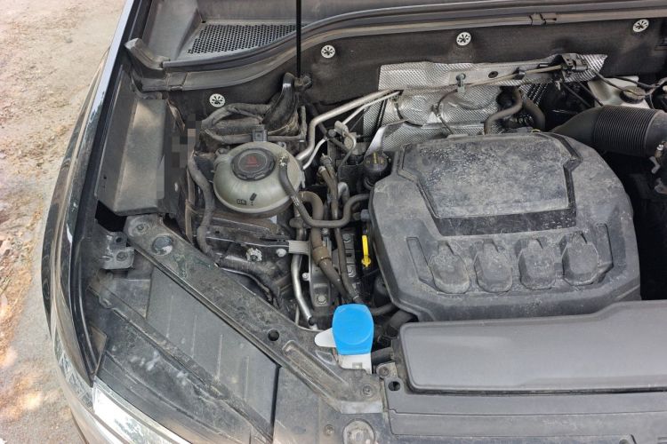 Used Volkswagen Teramont X 2024 380TSI All-Wheel Drive Longyao Edition Engine Bay Right