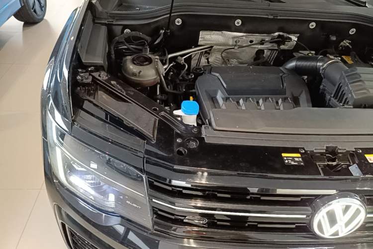 Used Volkswagen Teramont X 2024 380TSI Four-Wheel Drive Longxiang Edition Engine Bay Right