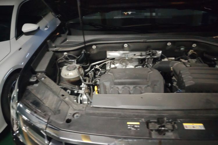 Used Volkswagen Teramont X 2024 380TSI All-Wheel Drive Longyao Edition Engine Bay Right