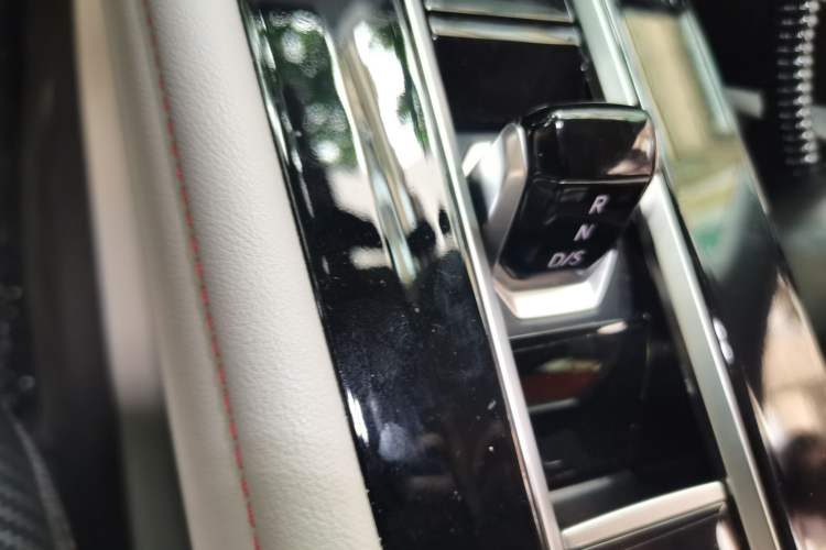 Used Volkswagen Teramont X 2024 380TSI All-Wheel Drive Longyao Edition Gear Lever