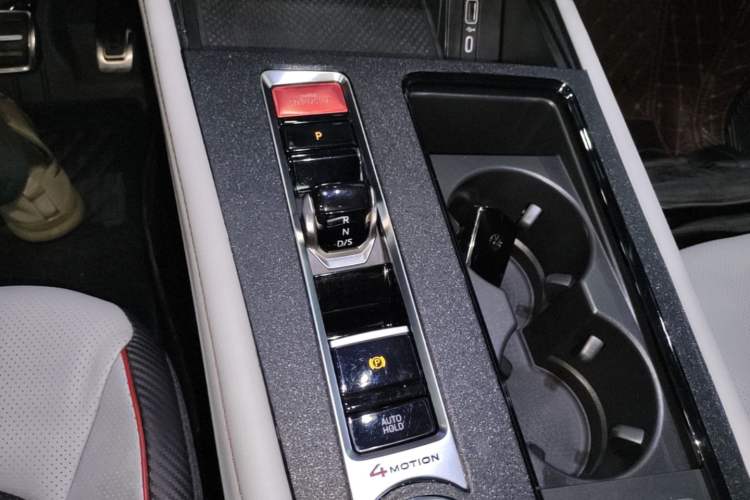 Used Volkswagen Teramont X 2024 380TSI All-Wheel Drive Longyao Edition Gear Lever