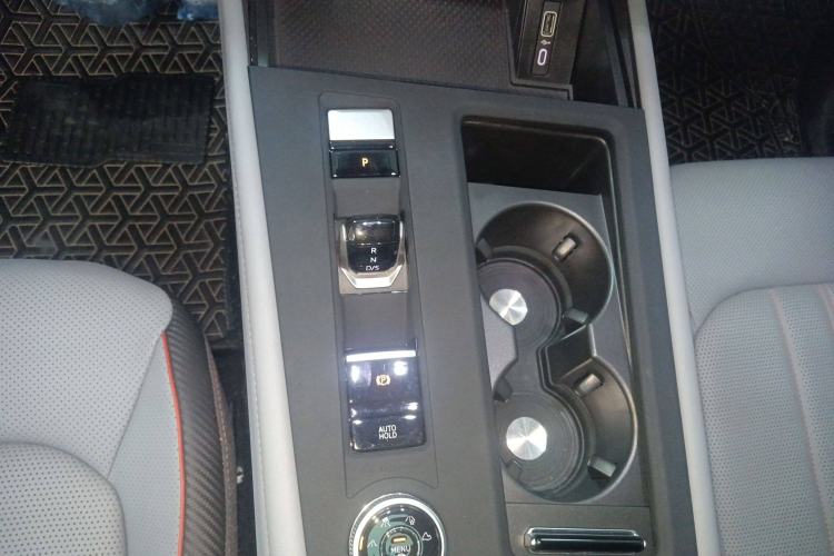 Used Volkswagen Teramont X 2024 380TSI All-Wheel Drive Longyao Edition Gear Lever